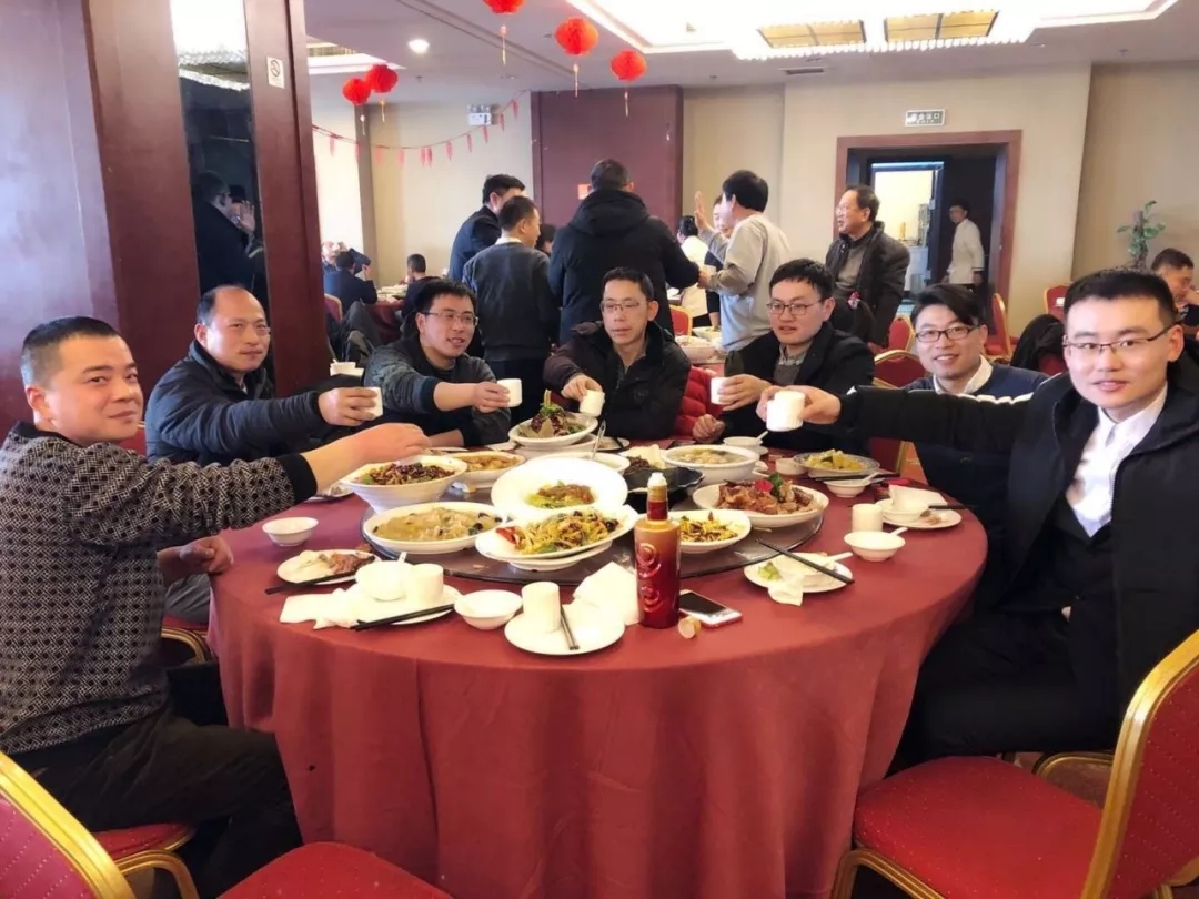 U8国际艾普喷涂机器人